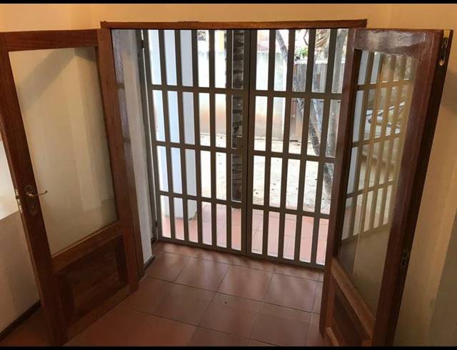 6 BEDROOM HOUSE FOR SALE IN KENSINGTON